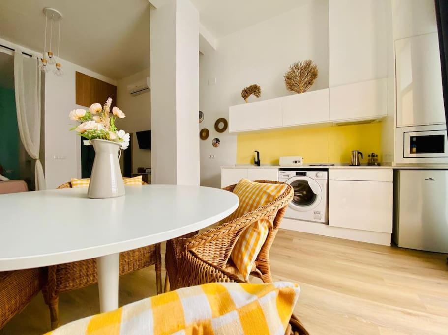 Apartamento Beautiful And Charming Loft In Russafa Soho Valencia Exterior foto